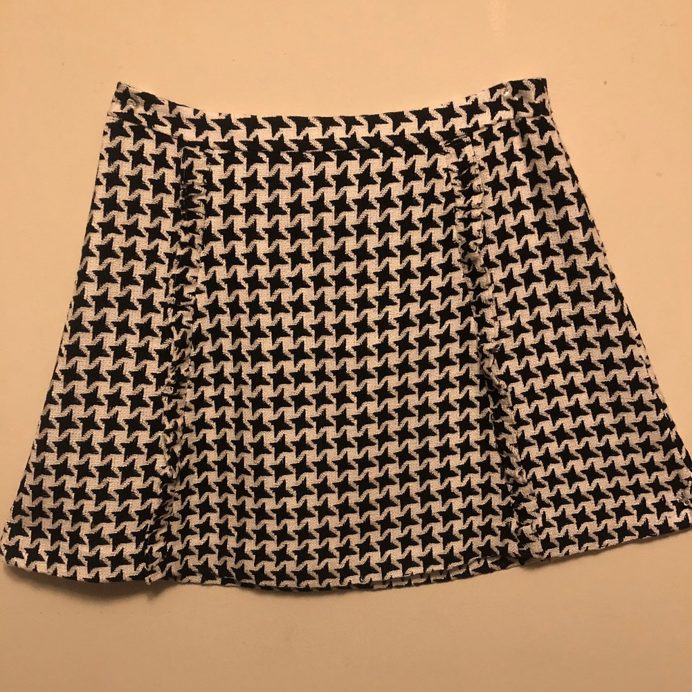 Woman's LOFT Size 12 Skirt - Brand New